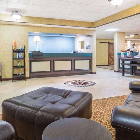 Rome Inn And Suites Zewnętrze zdjęcie